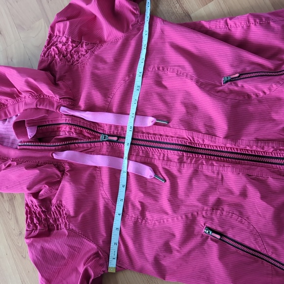 Lululemon Run: Track and Field Jacket 8 Fruity Tootie Peplum - Picture 13 of 15